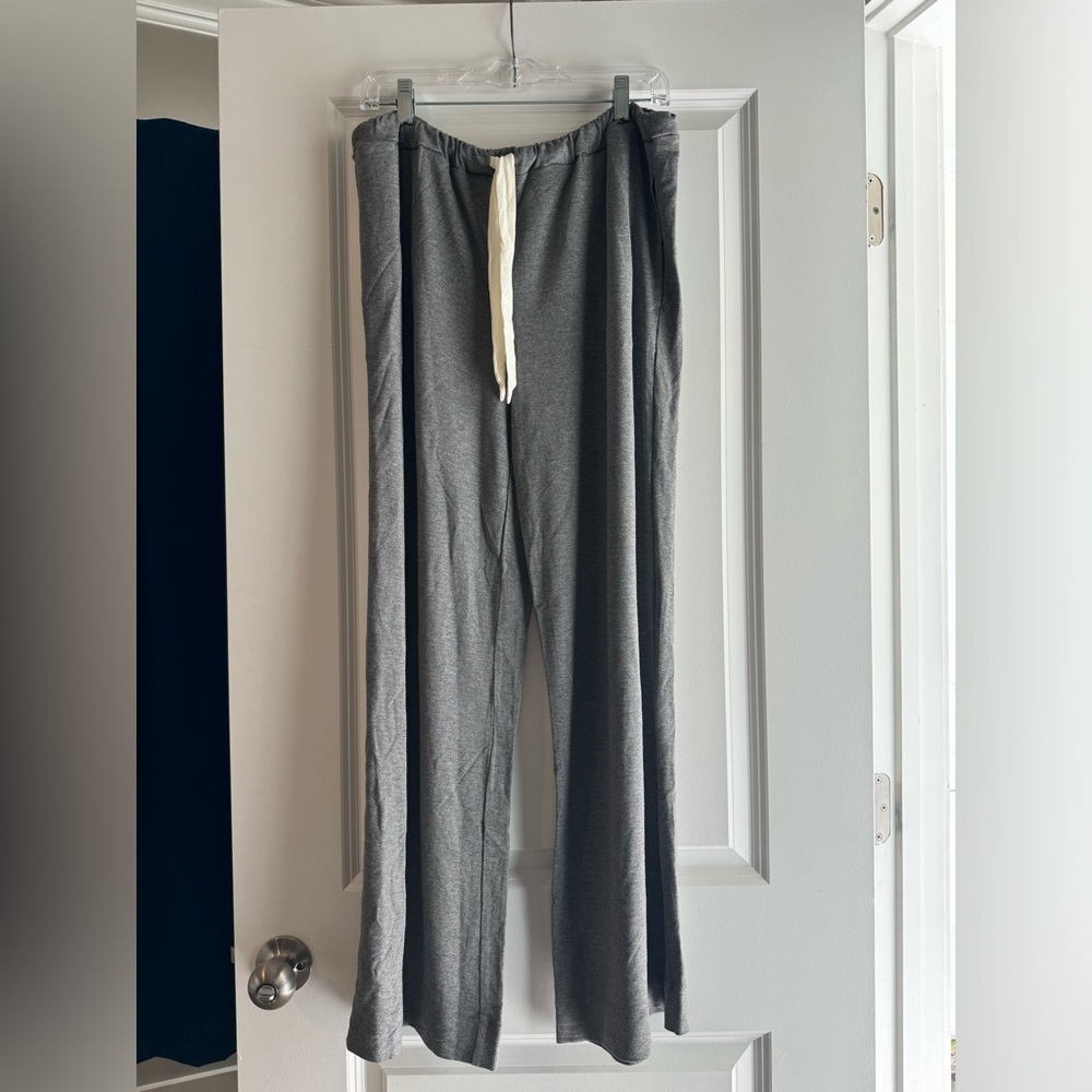 Soma Sunday Pant- Size Large NWT